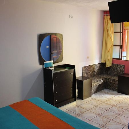 Hotel Guaranducha Inn Campeche Phòng bức ảnh