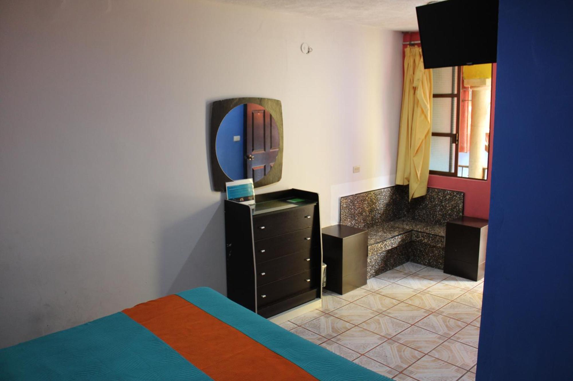 Hotel Guaranducha Inn Campeche Phòng bức ảnh