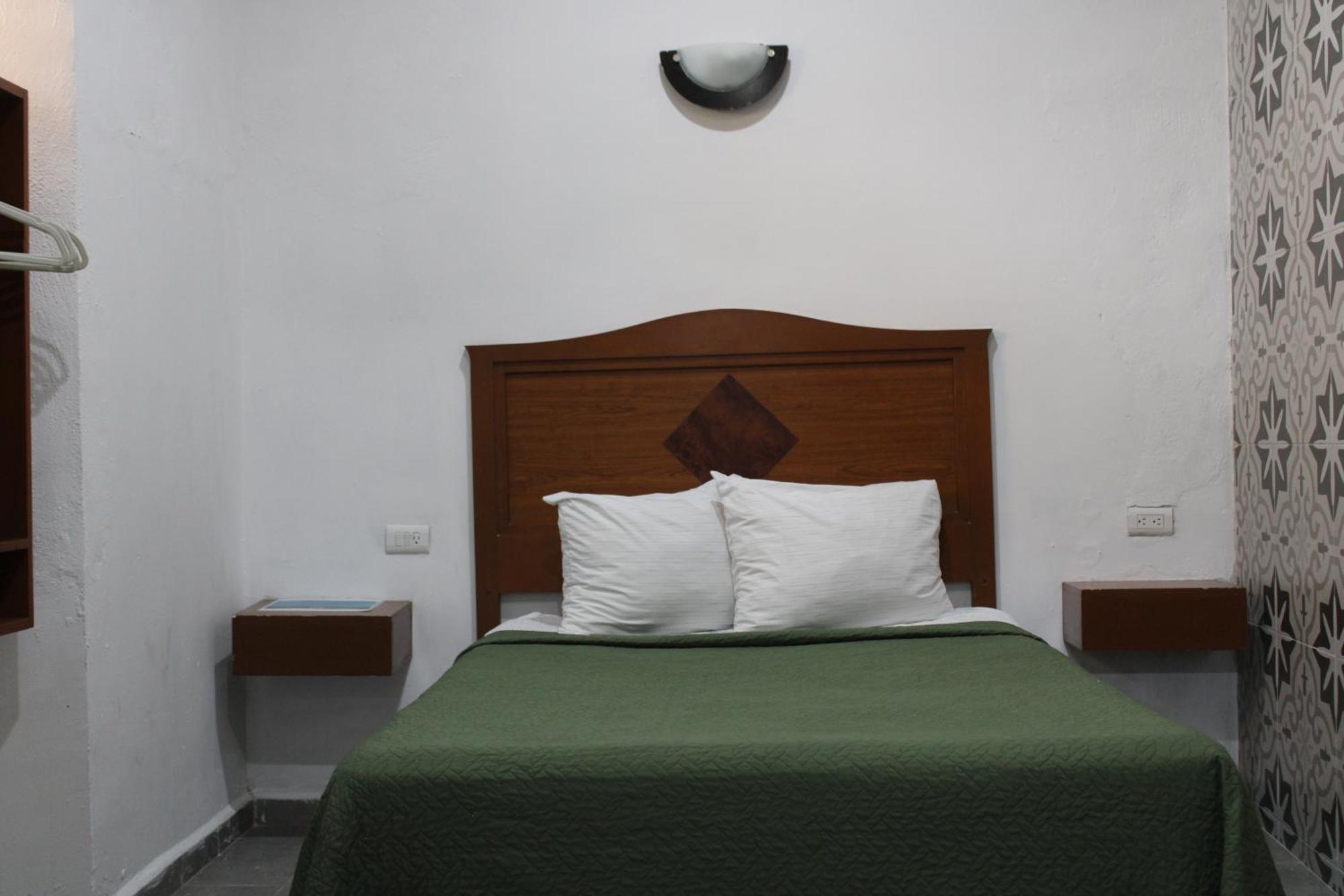 Hotel Guaranducha Inn Campeche Phòng bức ảnh