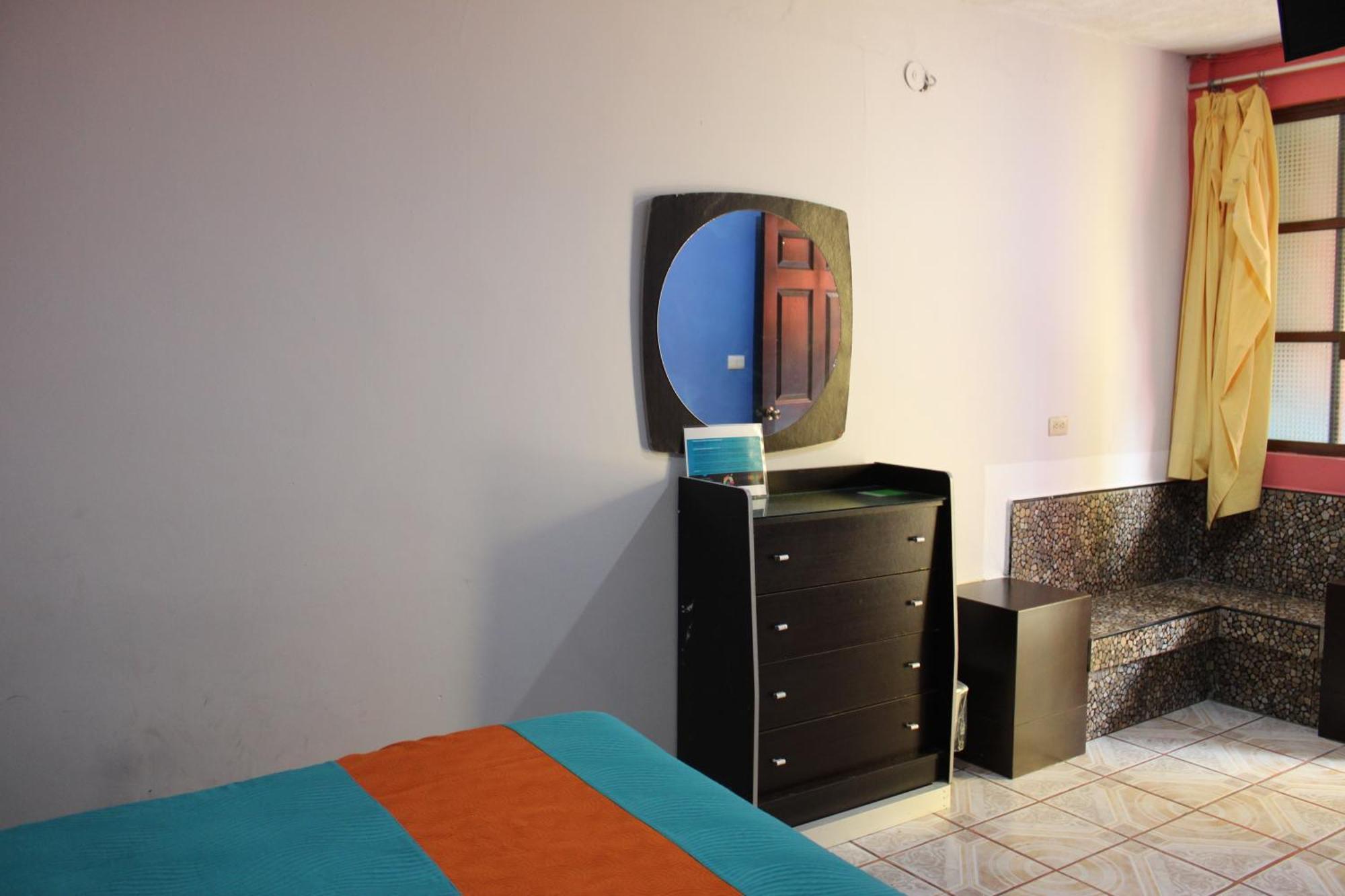 Hotel Guaranducha Inn Campeche Phòng bức ảnh